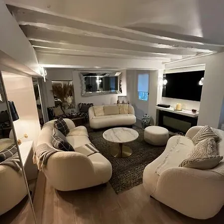 Apartment Avec Cachet Arc-de-triomphe *